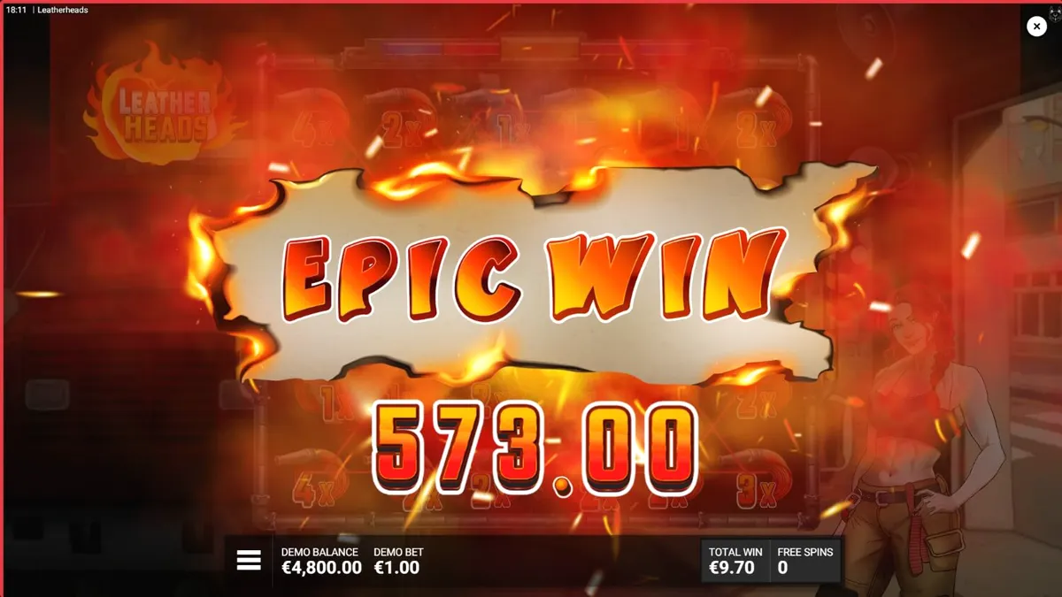 Cena de ação do jogo de slot Leatherheads com bombeiros e elementos neon